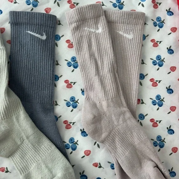 Nike crew socks - Picture 3 of 4